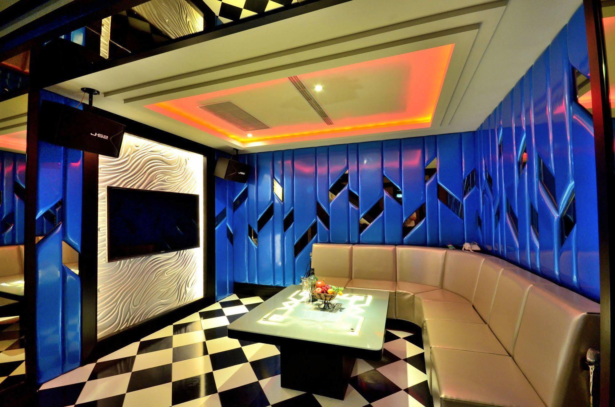 Hea Duenn Motel Тайчжун Экстерьер фото