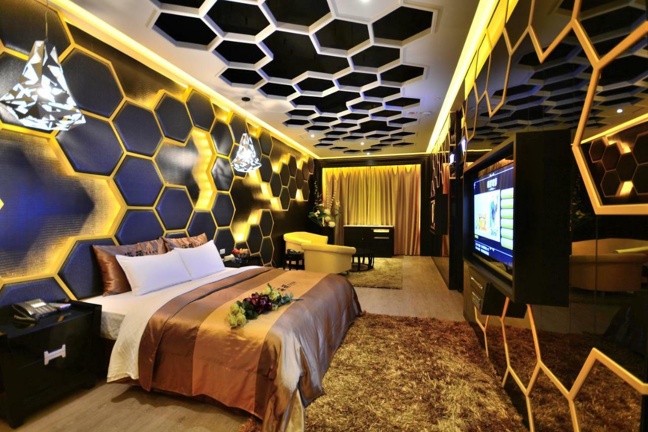 Hea Duenn Motel Тайчжун Экстерьер фото